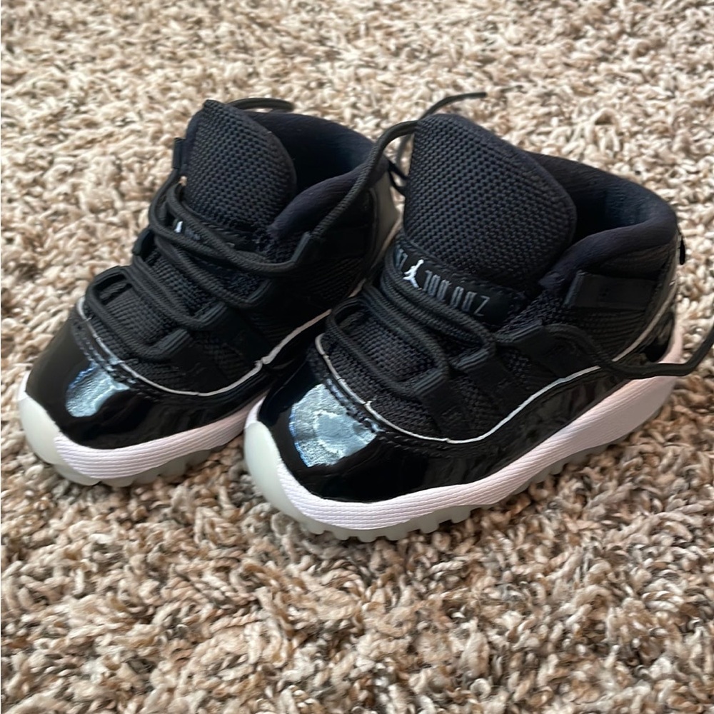 Jordan 11 Retro Jubilee (TD)